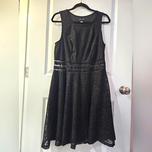 Wet Seal Other - Wet Seal Black Sleeveless Crochet Lace Cut-out Dress 3X (size 14/16)